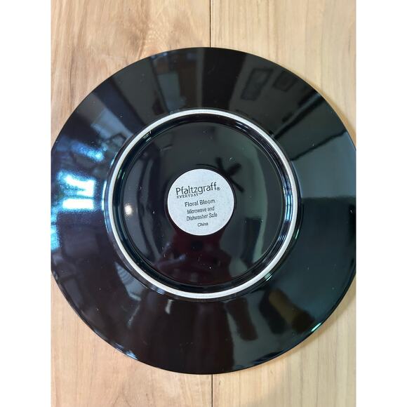 Pfaltzgraff Floral Bloom 8.75" Salad Plates EXCELLENT Cond! - Picture 5 of 7